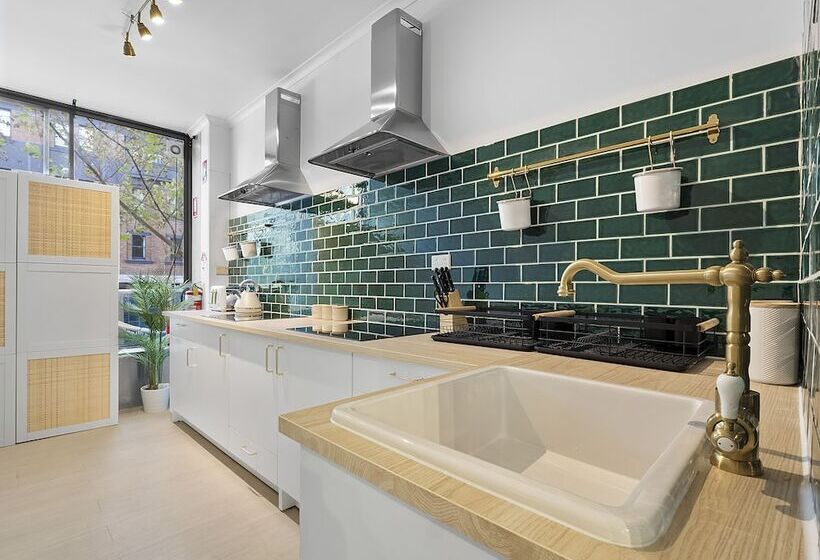 هاستل Azzurro Pod Hotel   Central Sydney