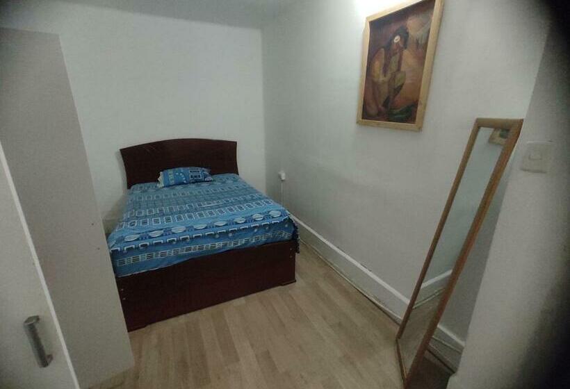 هاستل 717 Pizarro Guesthouse