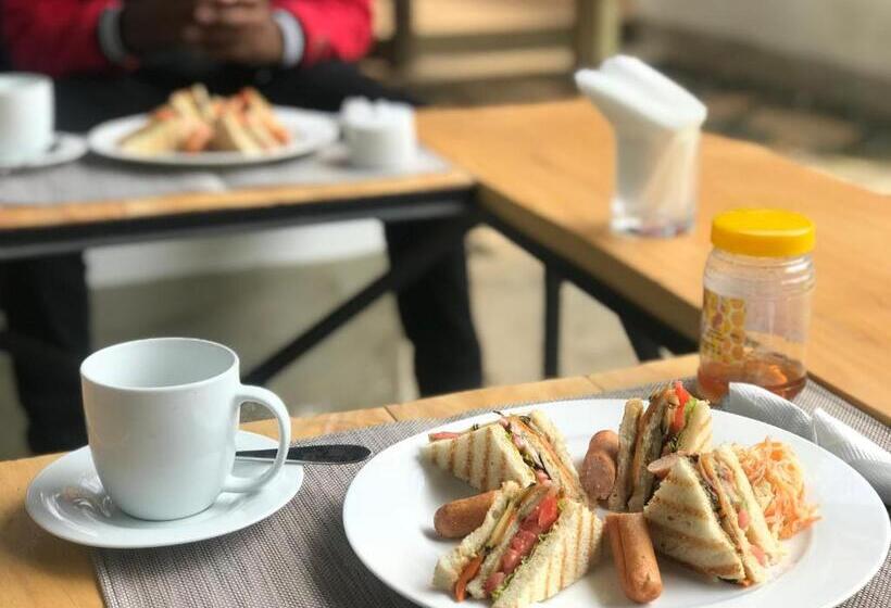 호스텔 Ingira House 16lda