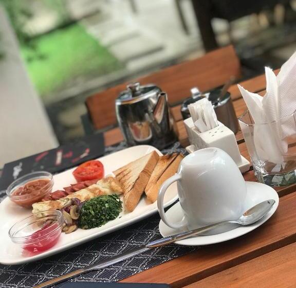 호스텔 Ingira House 16lda