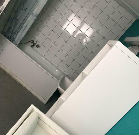 ユースホステル Centre Louis Delobbe