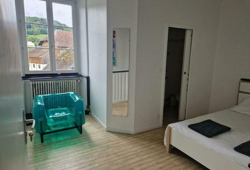 Общежитие River Pop