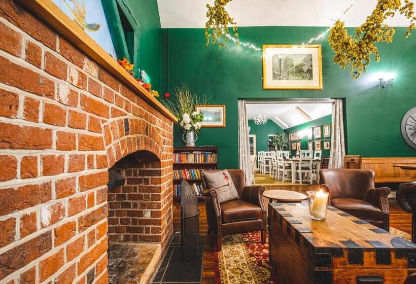 Общежитие The Selsey Arms