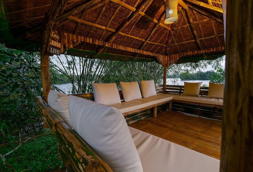 Almost Heaven Lake Resort By Cocotel