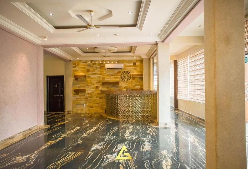 تختخواب و صبحانه George Vee Hotel Ltd