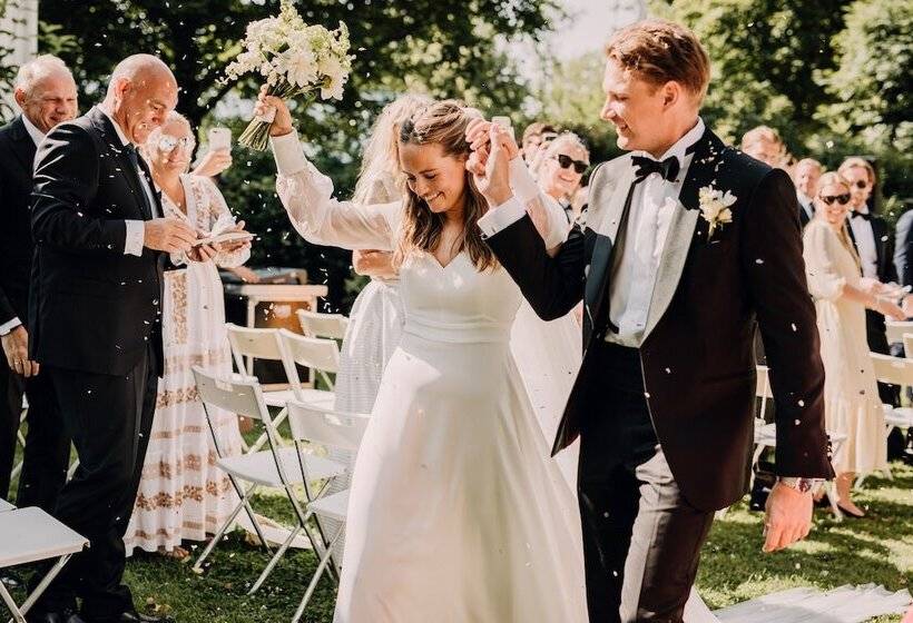 Engø Gård Hotel & Restaurant