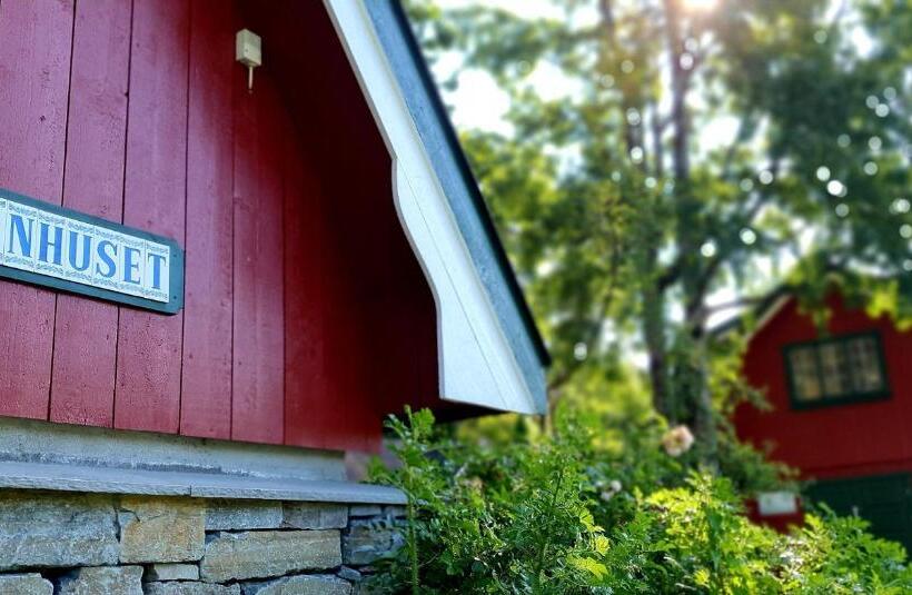 Engø Gård Hotel & Restaurant