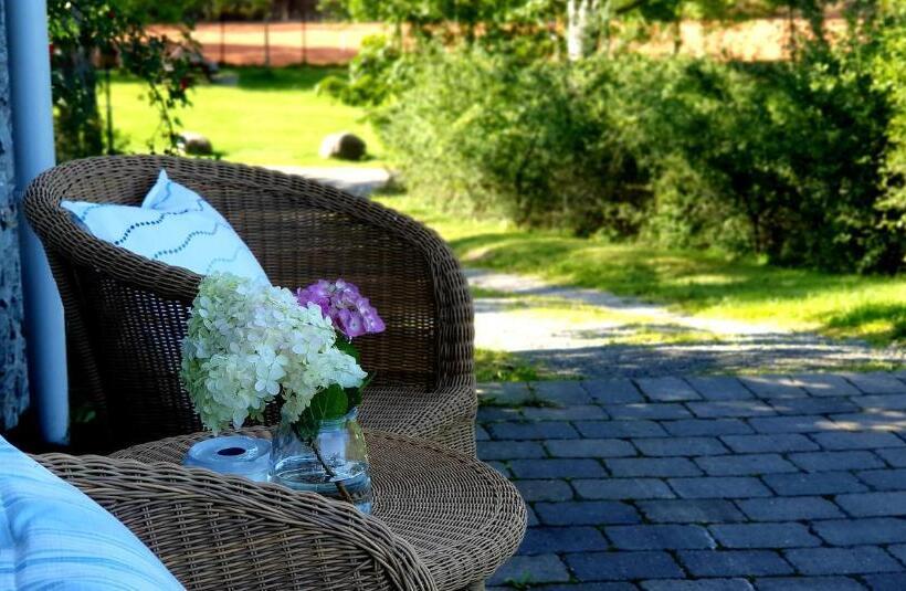 Engø Gård Hotel & Restaurant