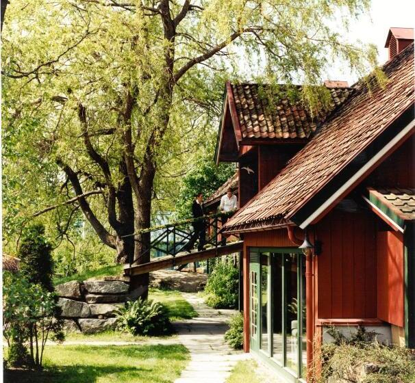 Engø Gård Hotel & Restaurant