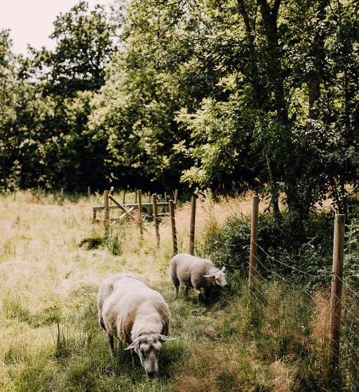 Engø Gård Hotel & Restaurant
