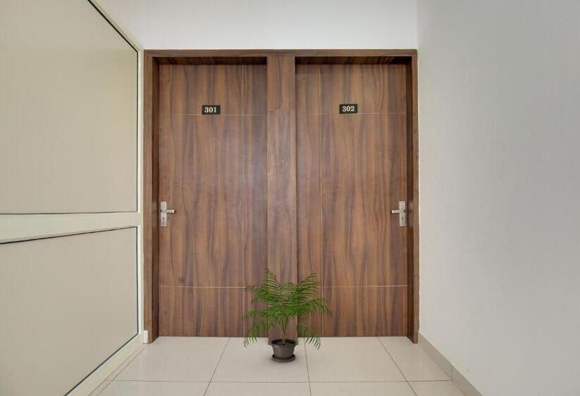 Flagship Hotel Cozy Comfort