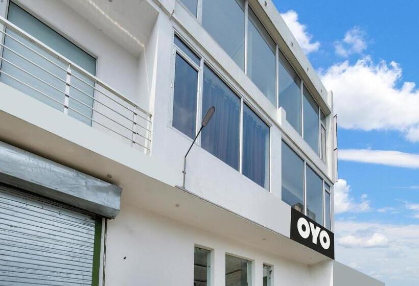 Flagship Hotel Cozy Comfort