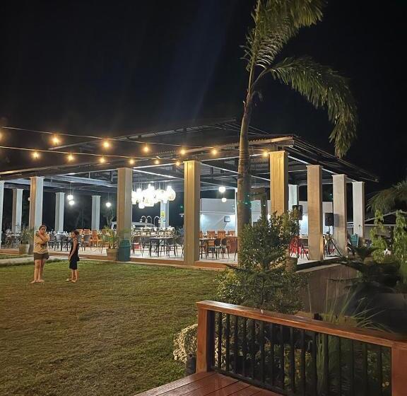 هتل Cocoland Farm Resort