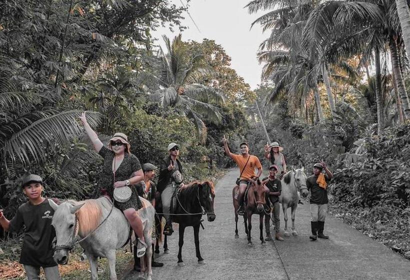 هتل Cocoland Farm Resort