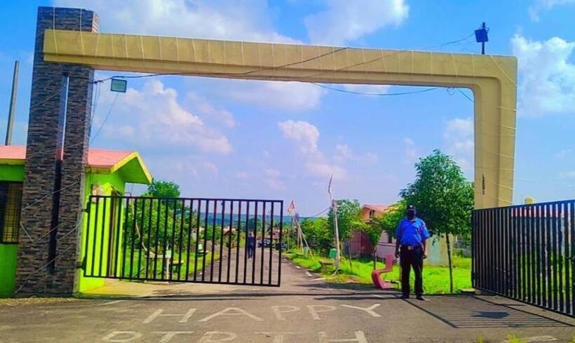 בית מלון כפרי Green Valley Resort