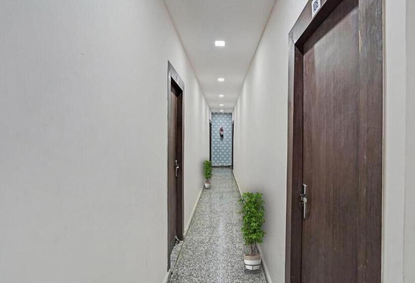 Отель Flagship Shivman