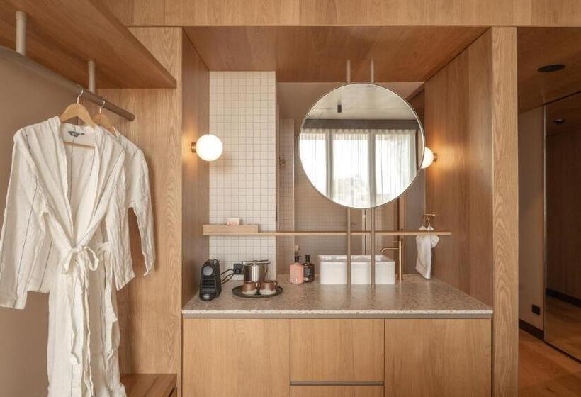 Отель Marvell Byron Bay