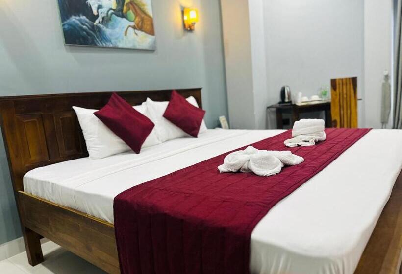 Sp Tourist Hotel Jaffna