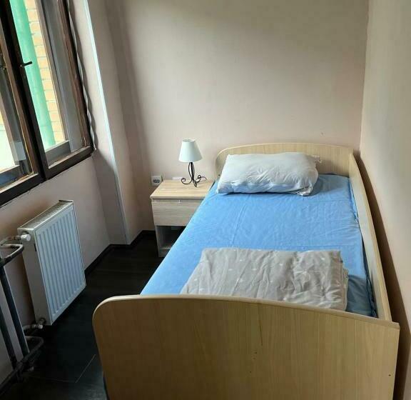 Jackys Coffee Restaurant & Hostel