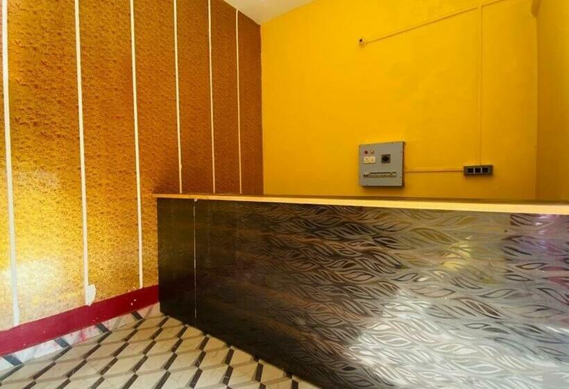 Oyo Hotel White Dove