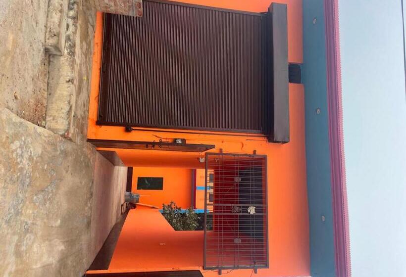 Oyo Hotel White Dove