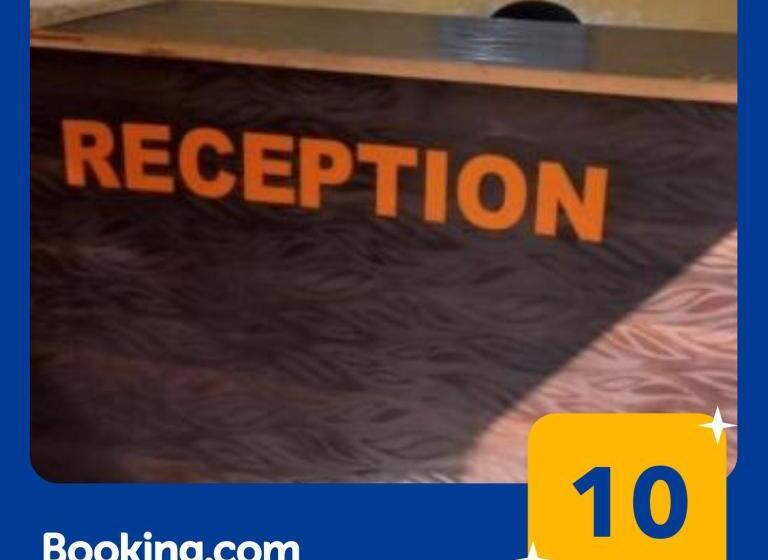 Oyo Hotel White Dove