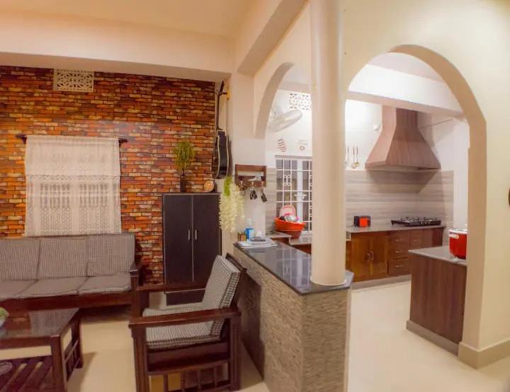 بنسيون Bri Mansion