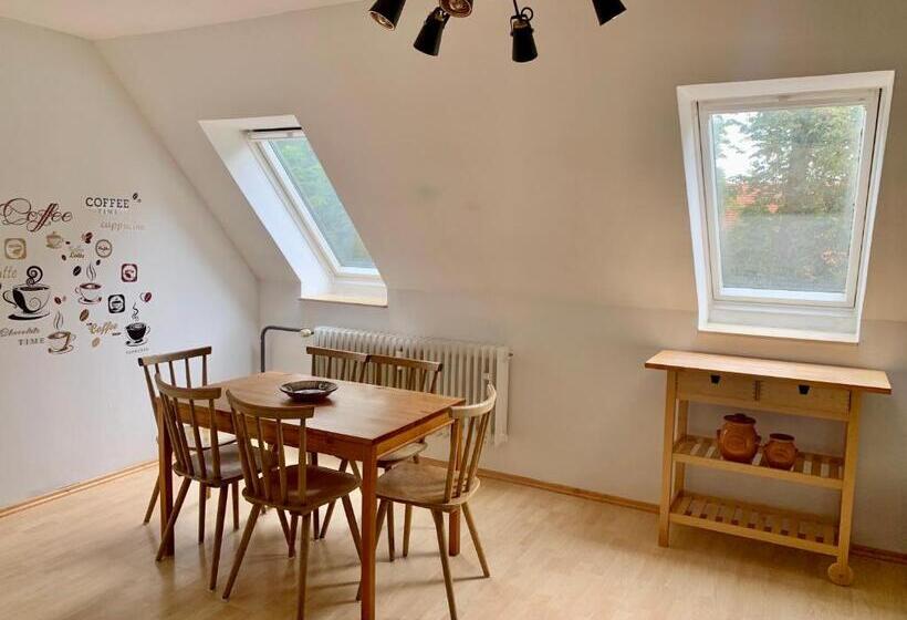 Пансион Wohnen Am Wasserschloss Sandizell