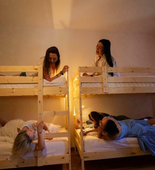 Women S Only Hostel   Female Only