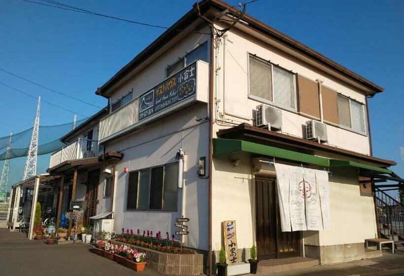 Schronisko ゲストハウス小富士