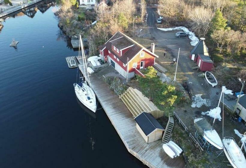 فندق صغير Flekkerøy 20 Persons