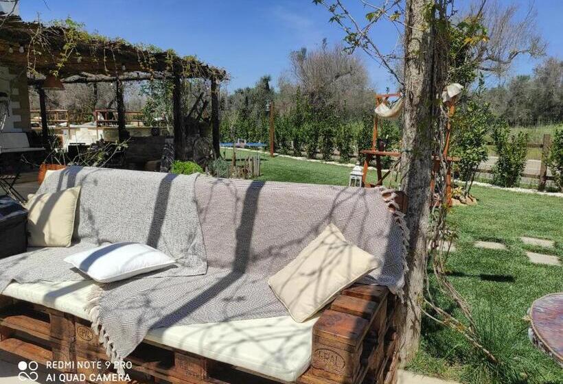 مبيت وإفطار Masseria Li Vecchi