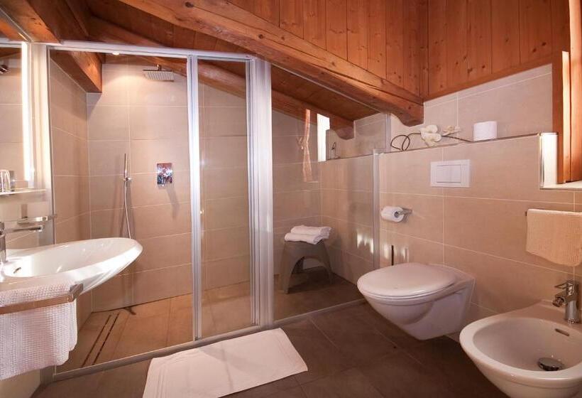 Ferienwohnungen St Hippolyt Mit Hallenbad