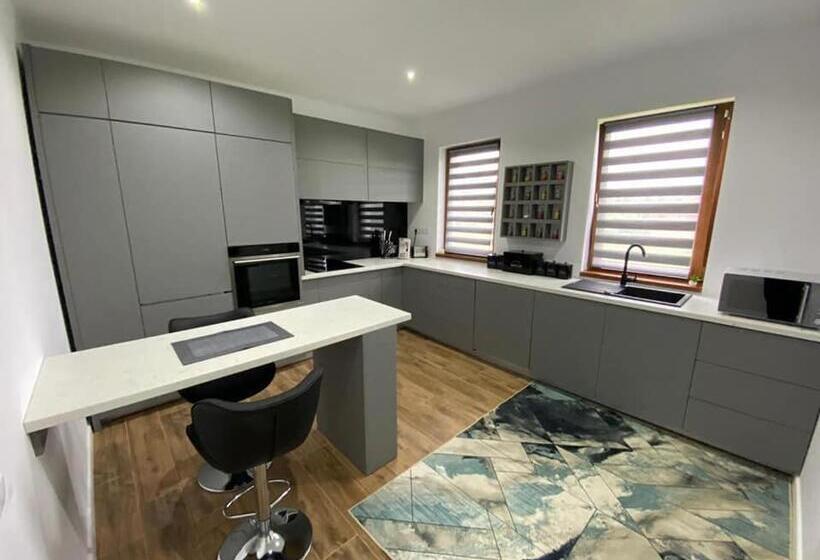 فندق Agropensiunea La Bunici