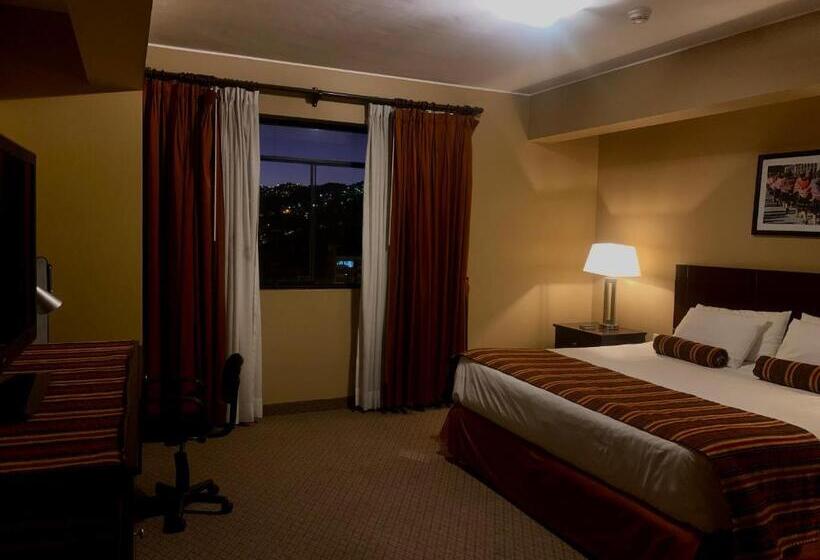 ホテル Apu Mountain Lodge Cuzco