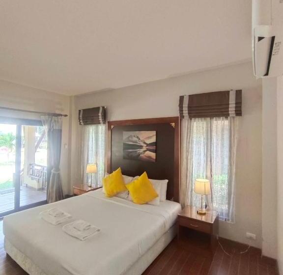 酒店 Chaithalay Khanom Resort