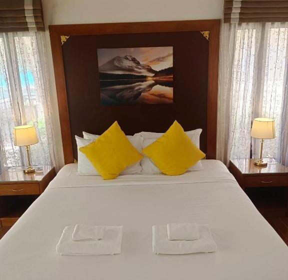 酒店 Chaithalay Khanom Resort