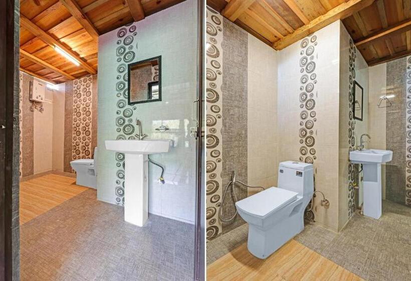 فندق Collection O 88138 Furbish Waterfall Resort