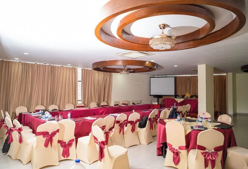 هتل Crystal Rose   Sylhet