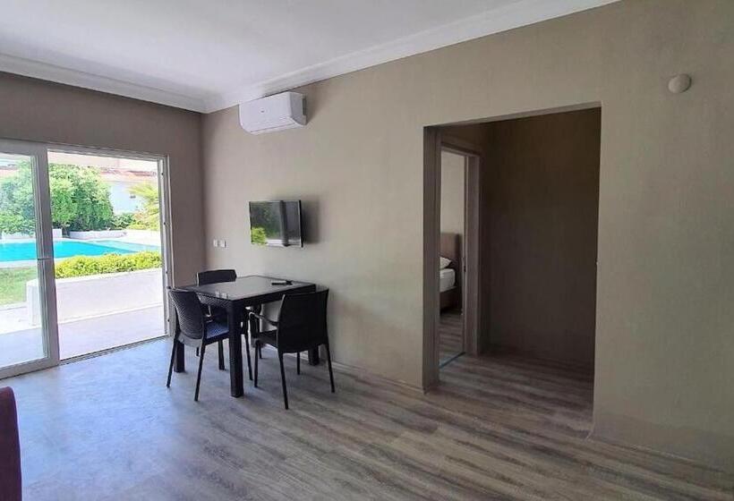 ホテル Near Oludeniz Beach Cozy Room With Kitchen