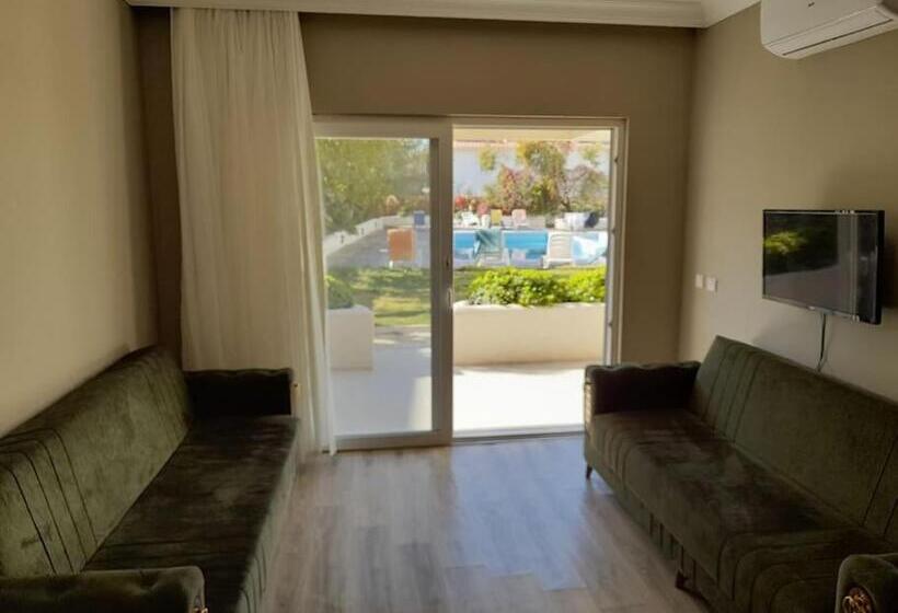 ホテル Near Oludeniz Beach Cozy Room With Kitchen