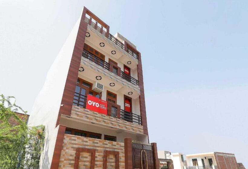 ホテル Oyo Flagship Easy Homes
