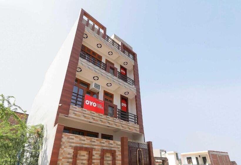 ホテル Oyo Flagship Easy Homes