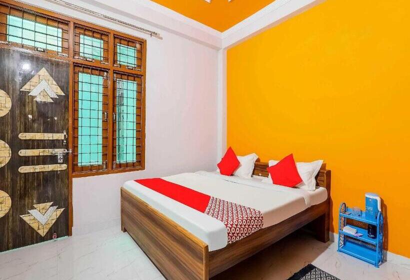 ホテル Oyo Flagship Easy Homes