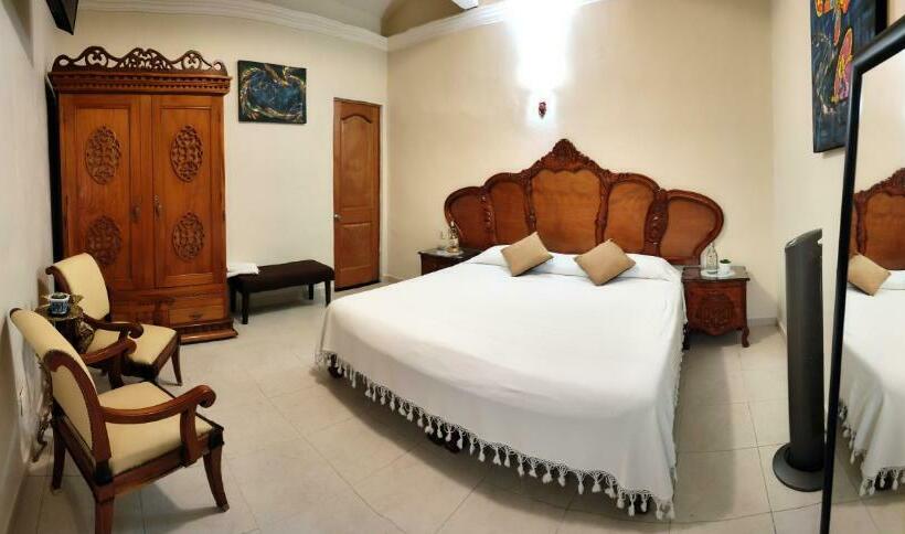 Capital O Hotel Patio Pombo