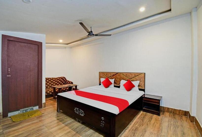 בית מלון כפרי Collection O Hindustan Vila