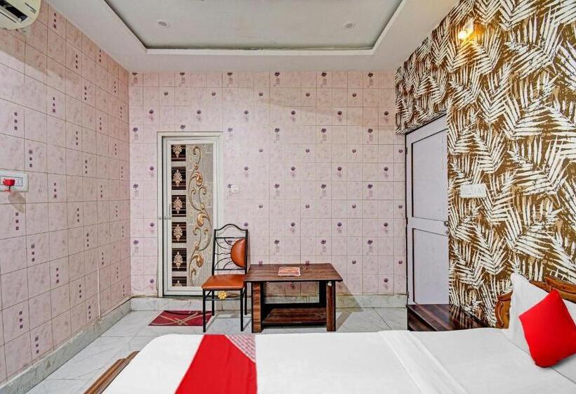 בית מלון כפרי Collection O Hindustan Vila