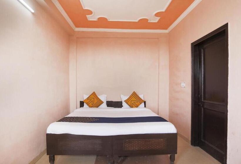 ホテル Spot On 75328 Sanrac Residency