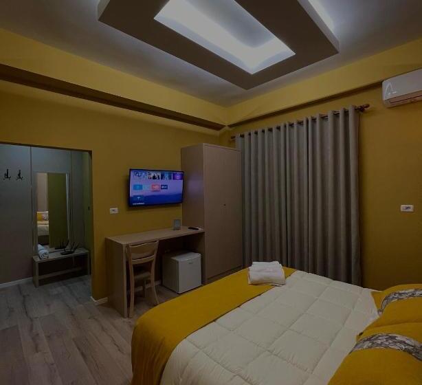 בית מלון כפרי Xhelili