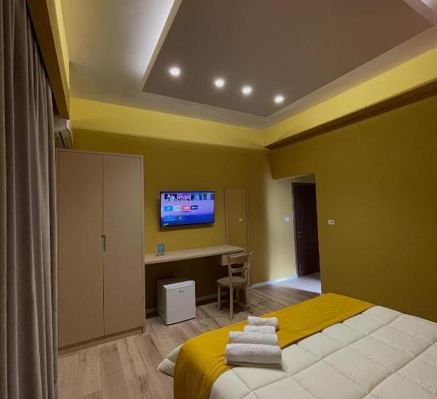 בית מלון כפרי Xhelili